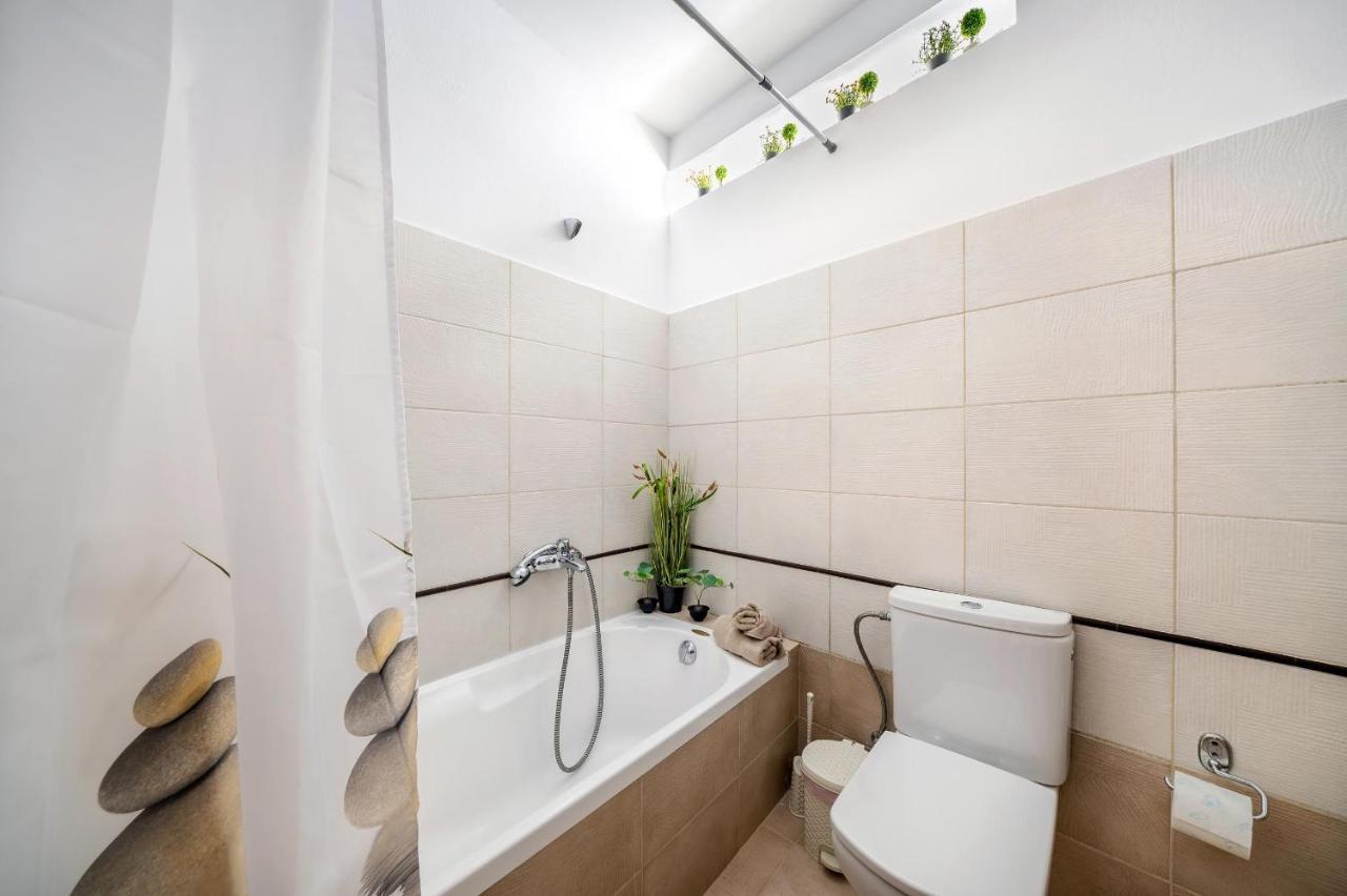 Luxury Town Center Suite Apt A2 Heraklion Exteriör bild